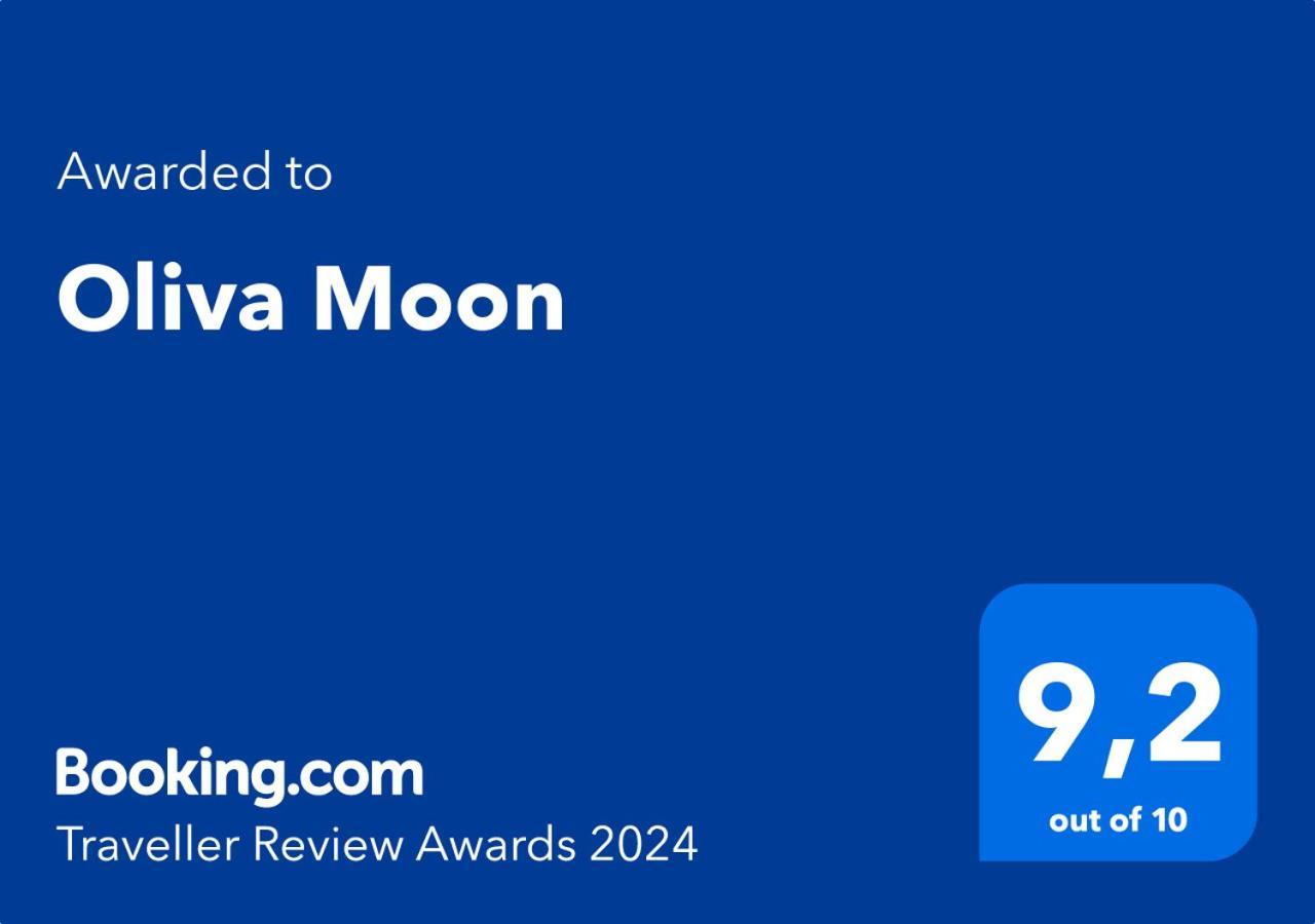Oliva Moon Apartment Luaran gambar