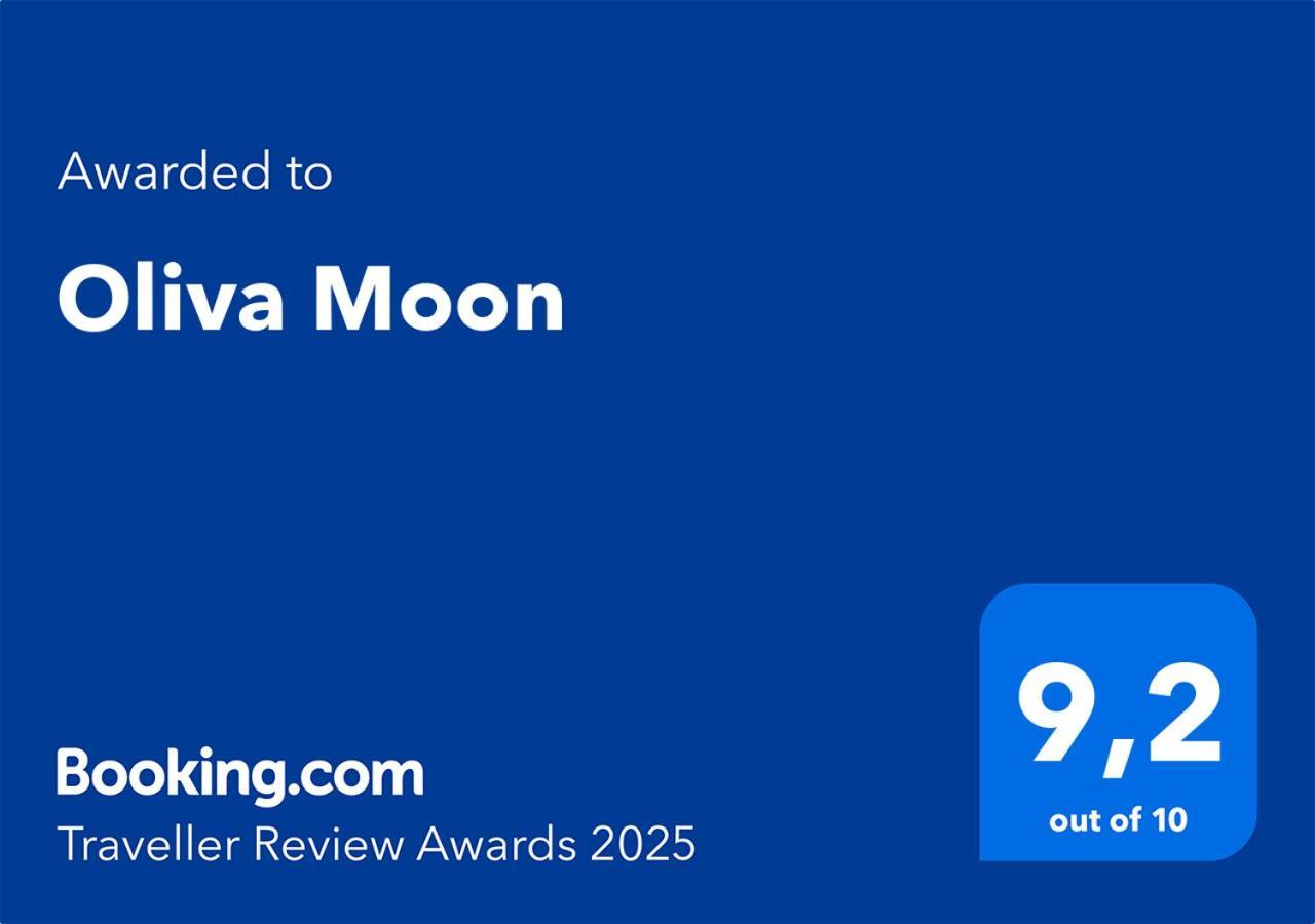 Oliva Moon Apartment Luaran gambar